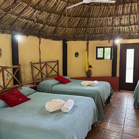 The Pickled Onion B&B And Restaurant Uxmal Santa Elena Buitenkant foto