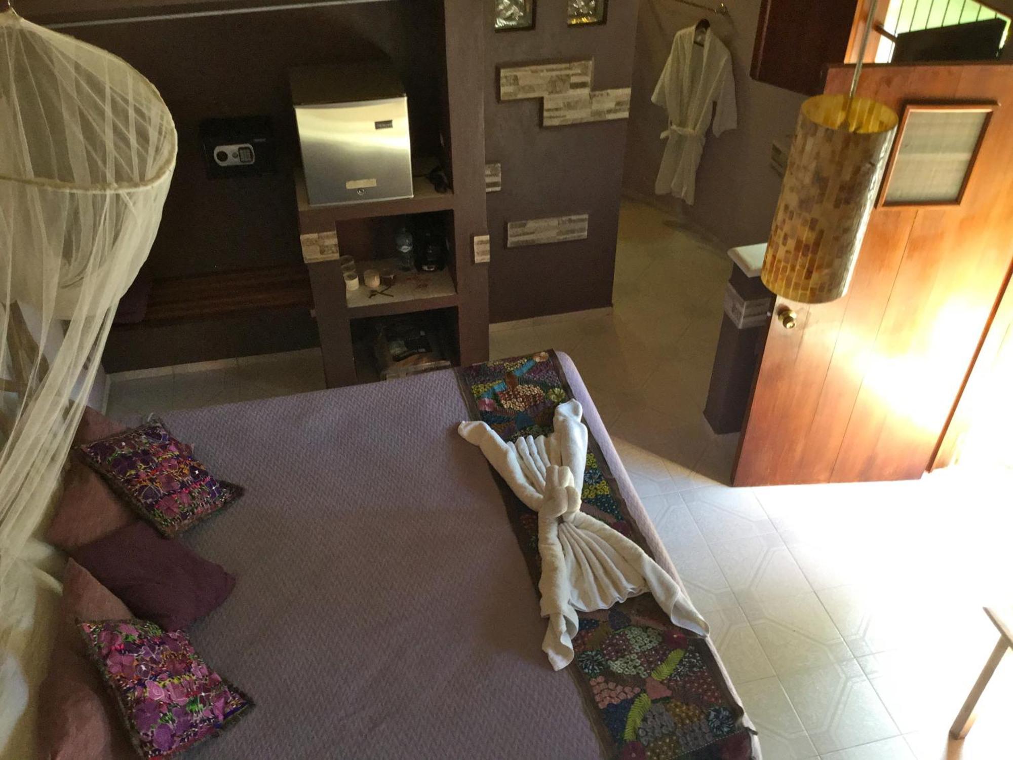 The Pickled Onion B&B And Restaurant Uxmal Santa Elena Kamer foto