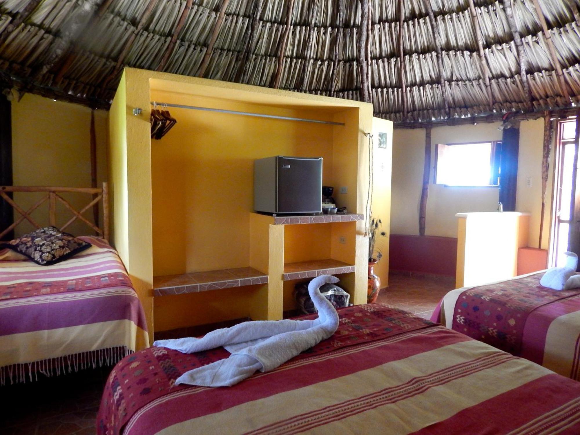 The Pickled Onion B&B And Restaurant Uxmal Santa Elena Kamer foto