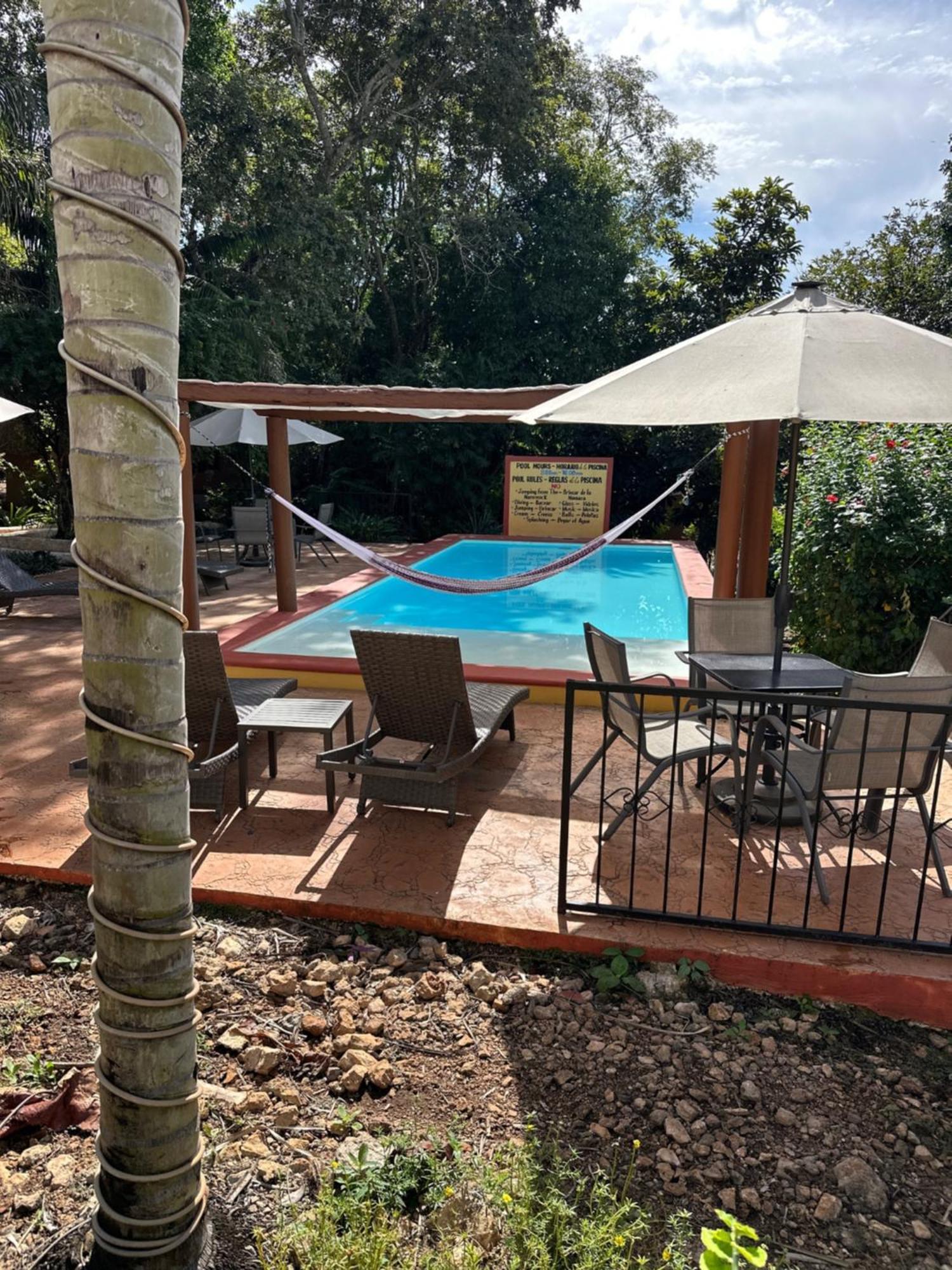 The Pickled Onion B&B And Restaurant Uxmal Santa Elena Buitenkant foto