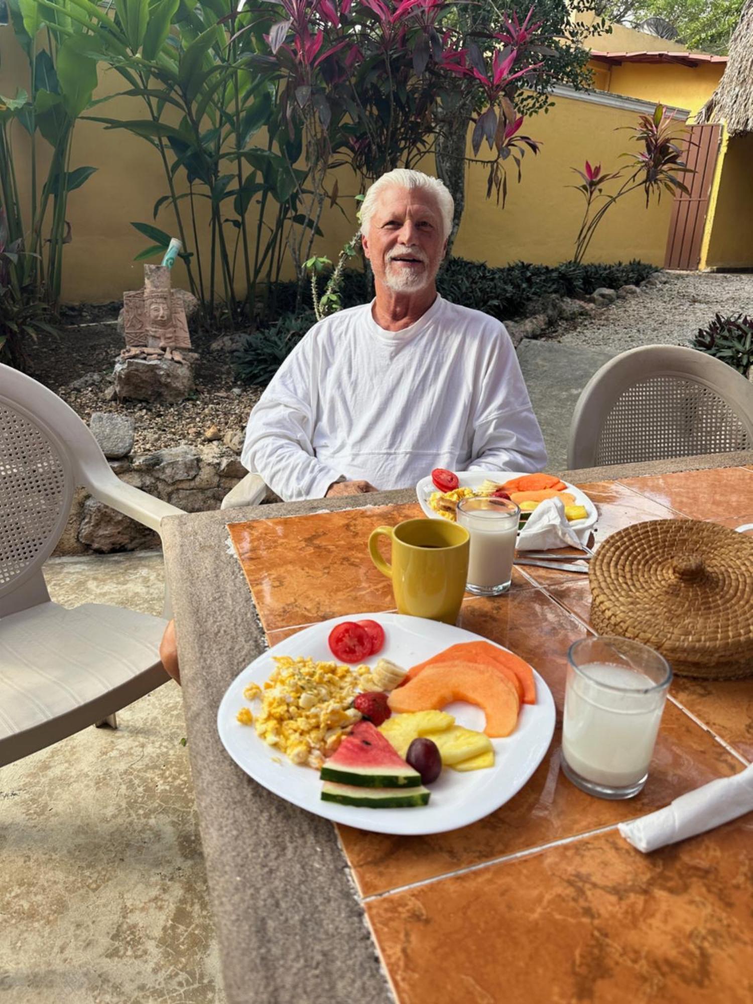 The Pickled Onion B&B And Restaurant Uxmal Santa Elena Buitenkant foto