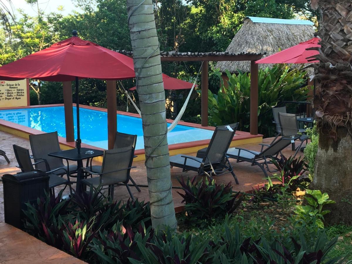 The Pickled Onion B&B And Restaurant Uxmal Santa Elena Buitenkant foto