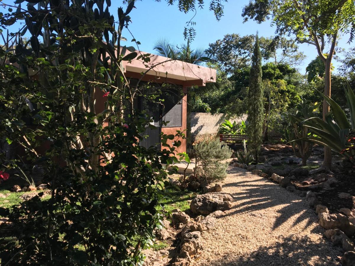 The Pickled Onion B&B And Restaurant Uxmal Santa Elena Buitenkant foto
